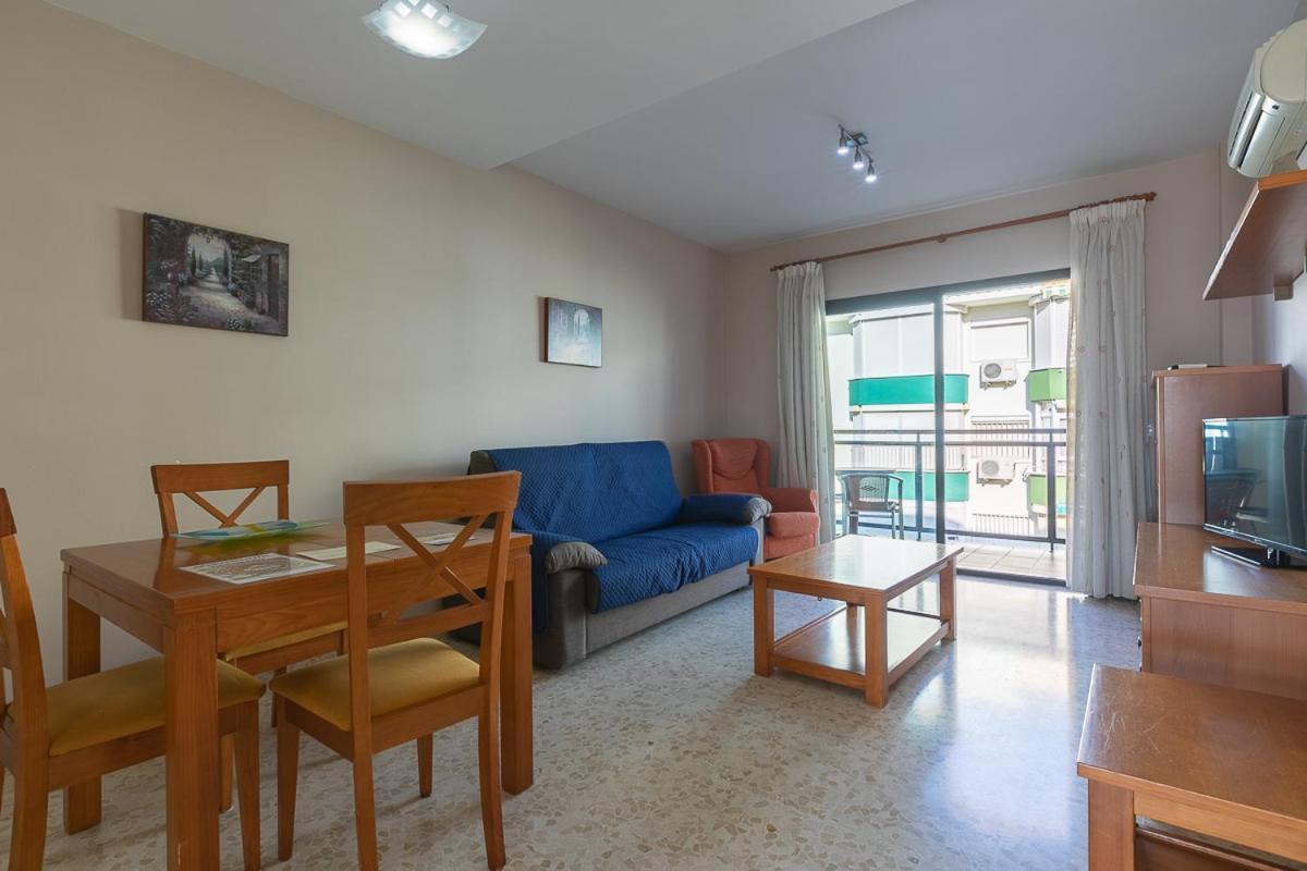 Apartamentos Guerrero Torre Del Mar Ngoại thất bức ảnh