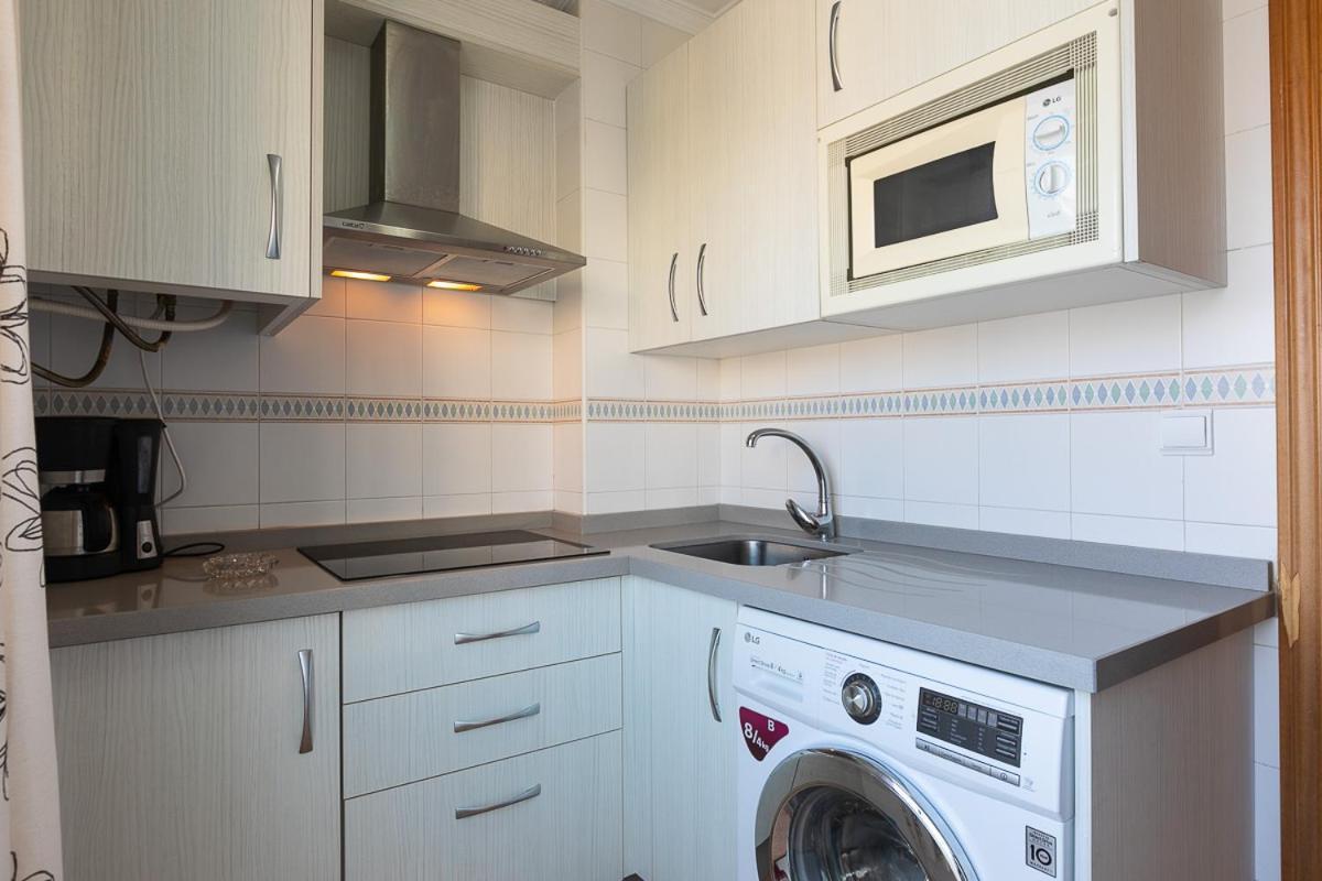 Apartamentos Guerrero Torre Del Mar Ngoại thất bức ảnh