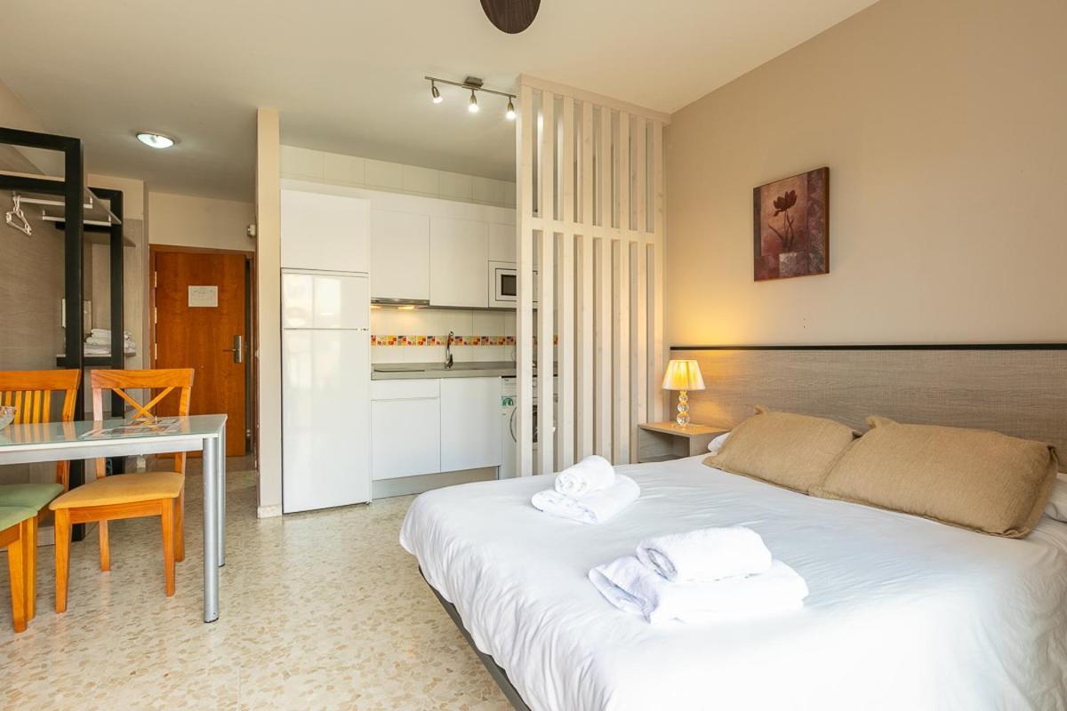 Apartamentos Guerrero Torre Del Mar Ngoại thất bức ảnh